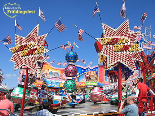 Fahrgeschäft auf dem Frühlingsfest 2025